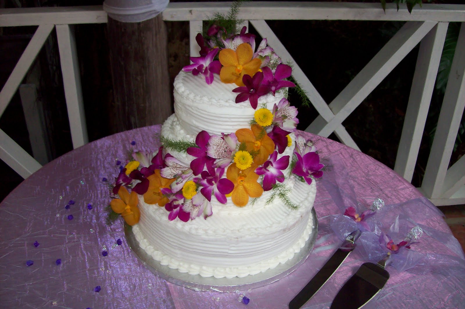 Garden Themed Wedding Cakes