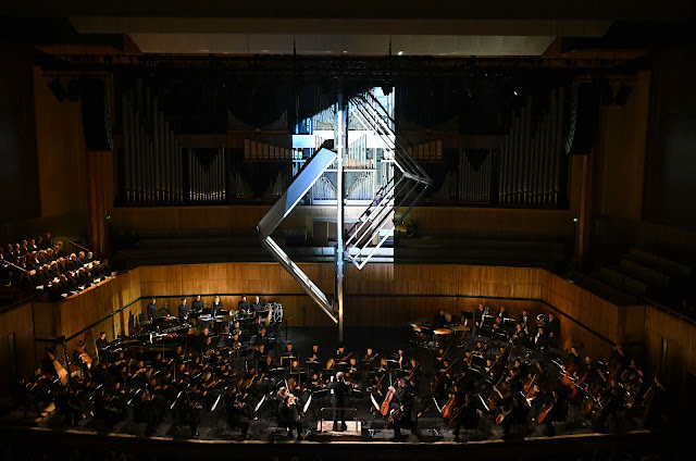 Wayne McGregor & Ben Cullen Williams: A Body For Harnasie - London Philharmonic Orchestra, Edward Gardner - Royal Festival Hall (Photo: Mark Allan