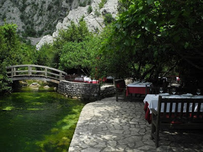 Restaurant in Boka Bay