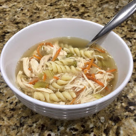 http://whimsicalfabricblog.blogspot.com/2016/02/slow-cooker-chicken-noodle-soup-thm.html