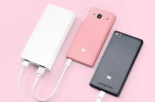 Pabrikan smartphone Asal tiongkok ini selain memproduksi Ponsel Pintar juga menyediakan p Harga, fitur dan kelebihan Mi Power Bank Xiaomi