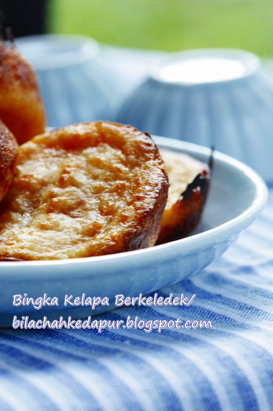 BINGKA KELAPA DENGAN KELEDEK  Bila Chah Ke Dapur