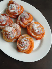 Rose Shaped Eggless Donuts, Eggles Rose Doughnuts