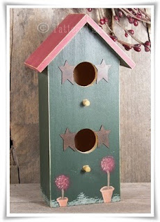 Primitive Spring Birdhouse