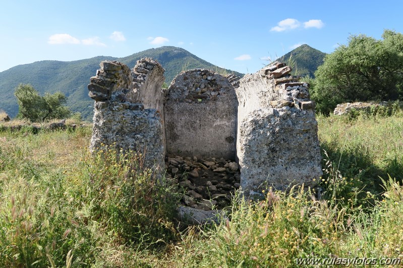 Benaocaz - Salto del Cabrero - Castillo de Aznalmara