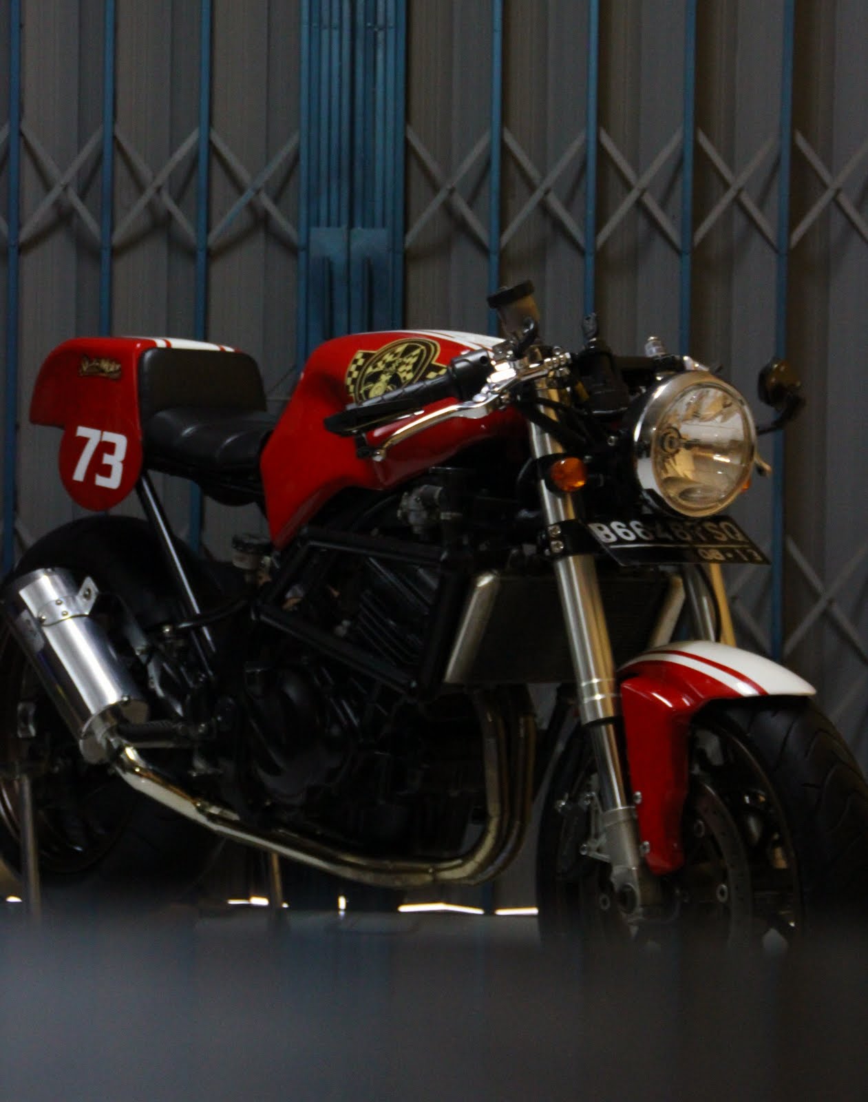 KAWASAKI NINJA 250 08 CAFE RACER StudioMotor Custom Bike