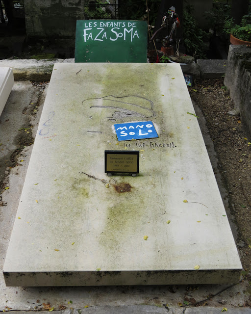 Grave of Emmanuel Cabut dit Mano Solo, Père Lachaise Cemetery, Paris