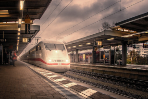 train-railway-station-travel