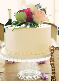 Clean Buttercream Iced Cake with Pearl Border