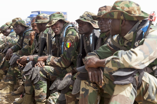 senegal soldiers jammeh step down