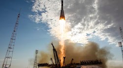 Το διαστημόπλοιο Foton-M4 που μετέφερε τις σαύρες «Γκέκο» εκτοξεύτηκε από το κοσμοδρόμιο του Καζακστάν και έκανε αρκετές τροχιές γύρω από τη...