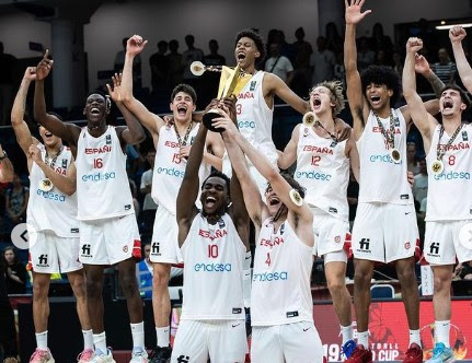 Equipe feminina de Santos é campeã da Nova Copa de Basquete