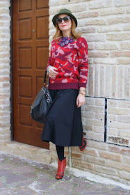 Urban country look, Givenchy Pandora bag, gaia d'este red boots, green fedora, Fashion and Cookies, fashion blogger