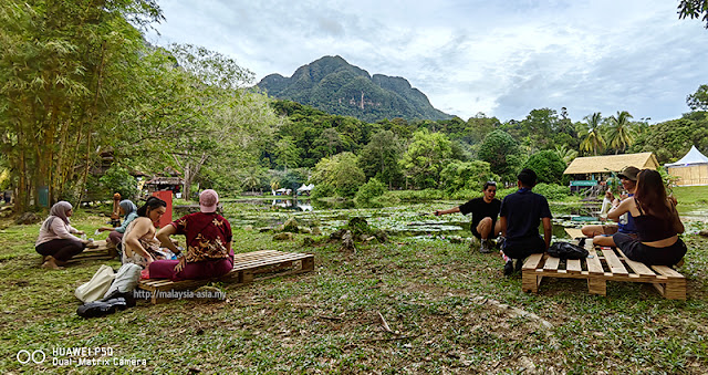 Sarawak Cultural Village Visitors
