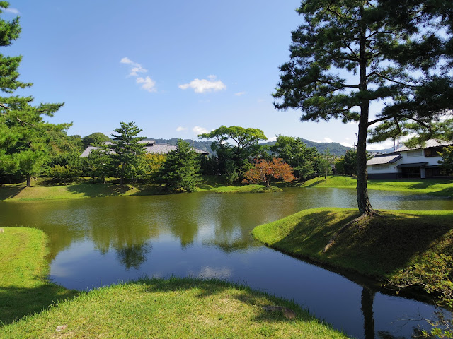 【宿泊記】奈良ホテル / 新館スタンダードダブル「これぞクラシカルホテル！美術館のような館内と素晴らしいおもてなしの重厚な空間」