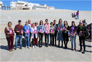 Foto de grupo de las personas principales que intervinieron el 8M