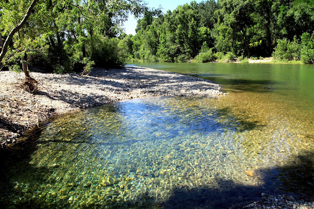 pont-du-diable-hérault-plage-arbres