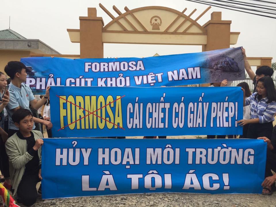 Image result for Lời Khóc Hát Gọi khẩn cấp Tổng Biểu Tình tuần 19 của Tập Hợp Quốc Dân Việt