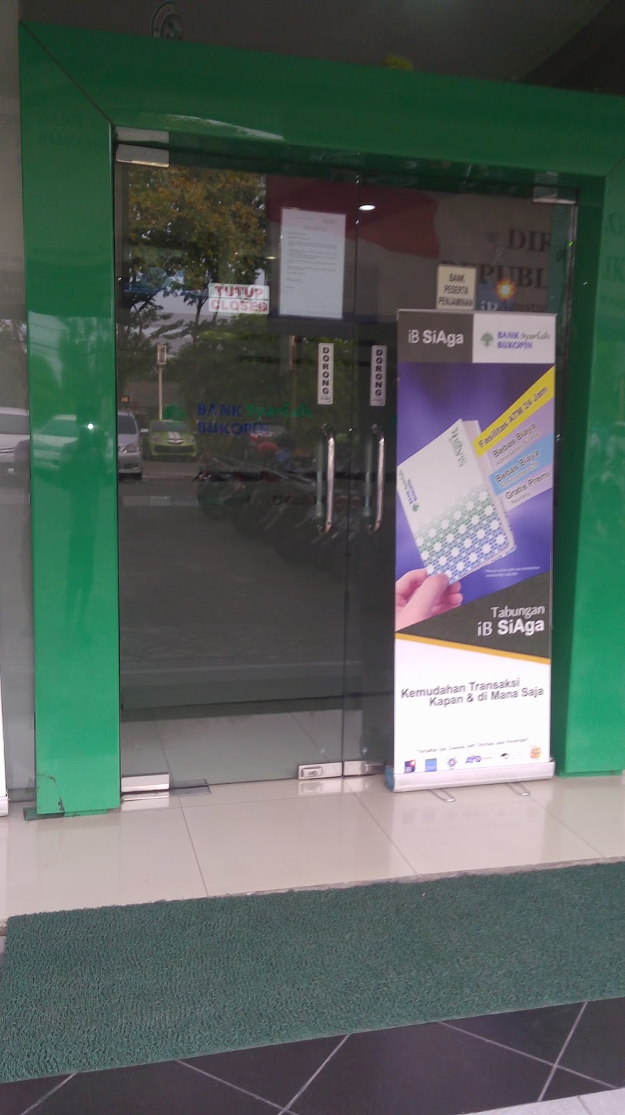 081334151374 servis pintu kaca Jasa Bongkar Pasang Kusen 