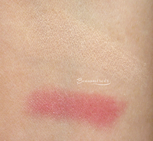 Swatches of Alabaster Matte Finish Shadow and Taffy Lipstick by MAKE beauty