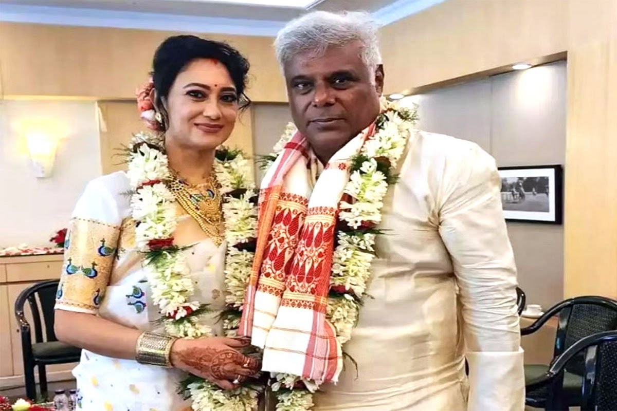 ashish_vidyarthi_got_second_married_age_of_60_know_who_is_his_bride_rupali_barua