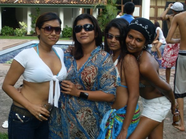 [Hot+Party+in+Sri+Lanka+13.jpg]