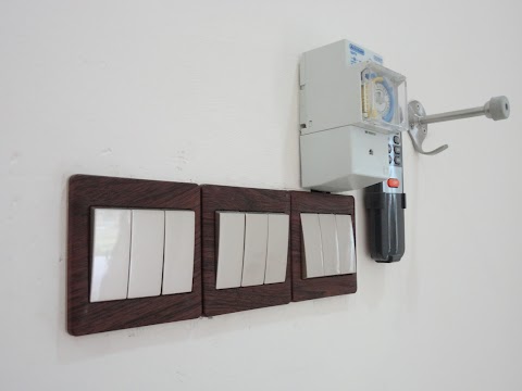 Suis Lampu Moden - Savesave suis lampu dan tingkap for later.