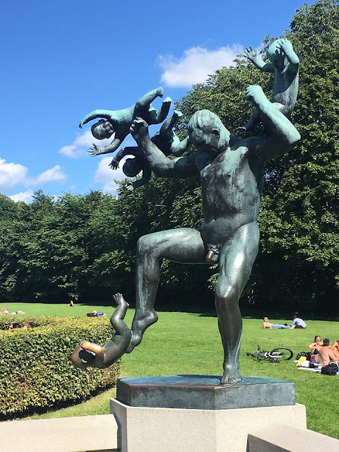 Vigeland sculpture park oslo norway