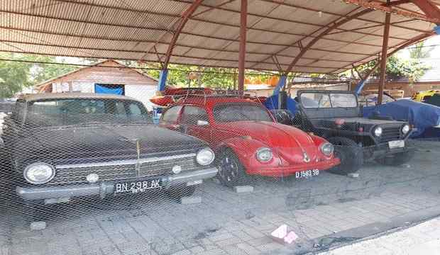 MObil antik di tongaci