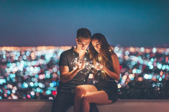 Brandon Woelfel arte fotografia artística romântica cores luzes casais hipster urbano