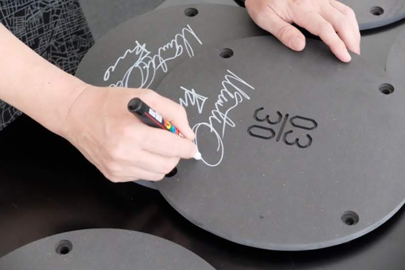 Claesson Koivisto Rune colabora con Modus en el diseño de un taburete artesanalmente tapizado