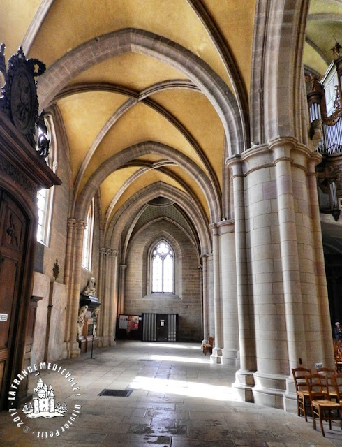 DIJON (21) - Cathédrale Saint-Bénigne (XIIe-XVe siècles) (Intérieur)