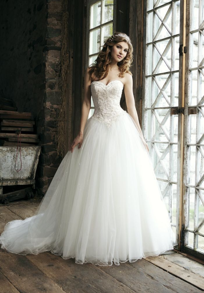 Tulle Ball Gown Wedding Dress 8