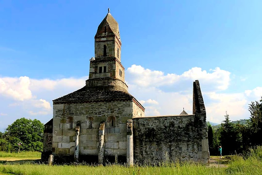 Biserica din Densuș 