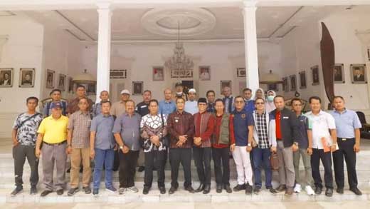 Wako Payakumbuh Serahkan Bantuan Kemanusiaan untuk Cianjur