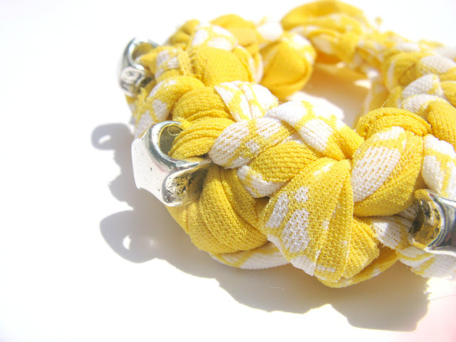 Bracelet Yellow2