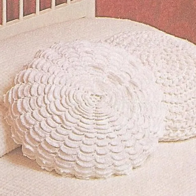vintage round pillow crochet pattern
