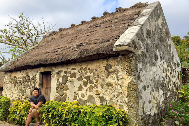 Fitz Balba in Sinakan, Savidug Stone Houses