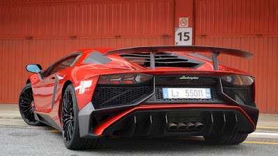 Aventador Lamborghini LP750-4 SV Bespoke