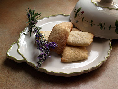 I biscotti alla lavanda!! Foto di Andrea Mangoni.