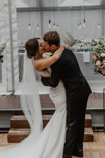 PERTH WEDDING QUARRY AMPHITHEATRE BRIDAL GOWN ZACH TAYLOR PHOTOGRAPHY