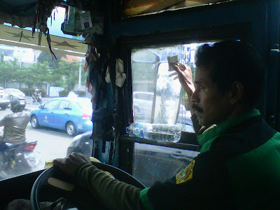 jakarta picture: driver.jpg