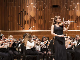 MiSST students performing with Nicola Benedetti at the Barbican