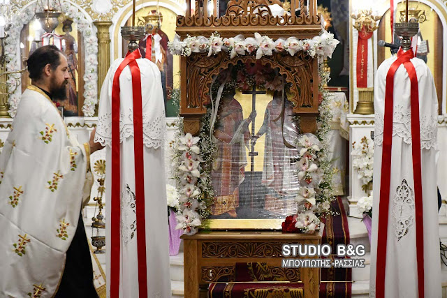 Γιόρτασαν τους Αγίους Κωνσταντίνο και Ελένη στο Μάνεσι