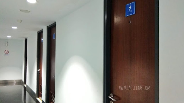 Shower Room Bandara Soekarno Hatta Jakarta