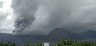 abu gunung bromo