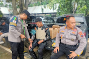 Cegah Emosi karena Lelah, Tim Dokkes Polda Jateng Jaga Kebugaran Personel Pengamanan Mayday 2025