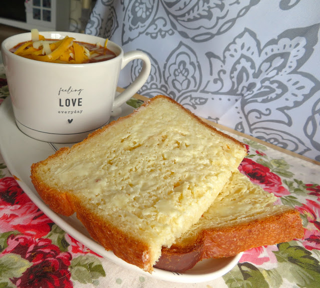 Cheddar Cheese Bread