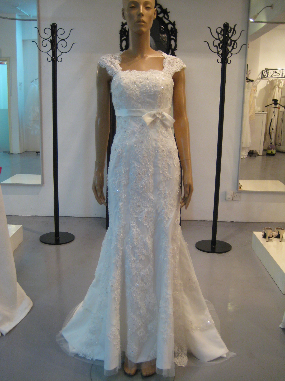 lace wedding dress with cap sleeves MY BRIDAL GOWN