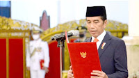 Presiden Jokowi Lantik KSAL dan KSAU di Istana Negara